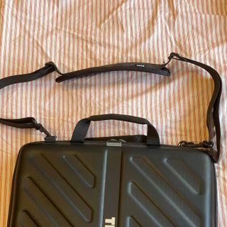 Maletín Thule 15 MacBook Pro + iPad