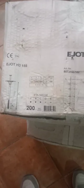 Tacos de golpe para pared