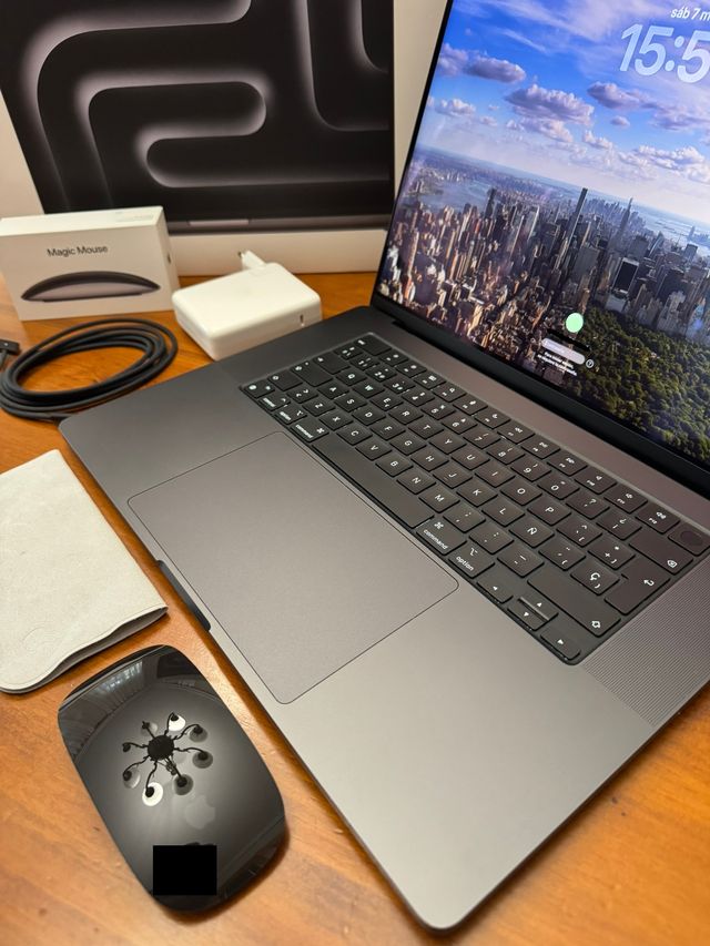 Macbook Pro 16 M4 Pro 24GB RAM 512GB + Magic Mouse