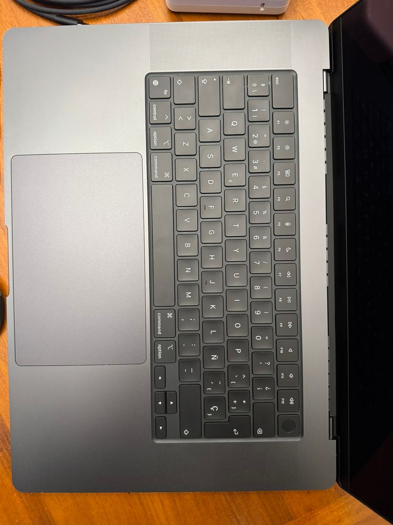Macbook Pro 16 M4 Pro 24GB RAM 512GB + Magic Mouse afbeelding 8