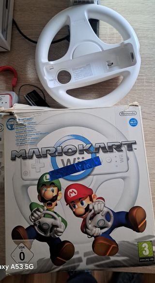 Consola Wii Blanca con juegos y cables