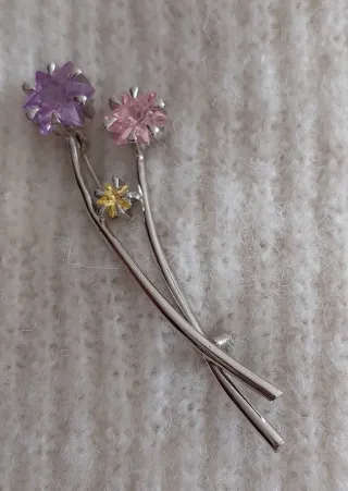 SIN ESTRENAR 2 BROCHES  (3€ CADA UNO)