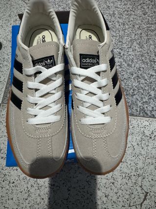 Adidas Spezial Beige/Negras