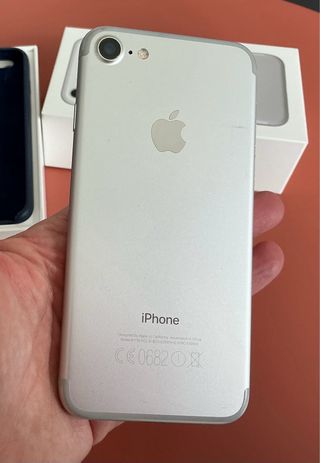 iPhone 7 32GB Argento