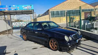 Mercedes-Benz Clase E 2001
