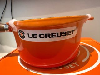Cazo Le Creuset Mango Madera Volcánico