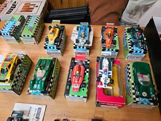 Lote di auto classiche Scalextric con scatole