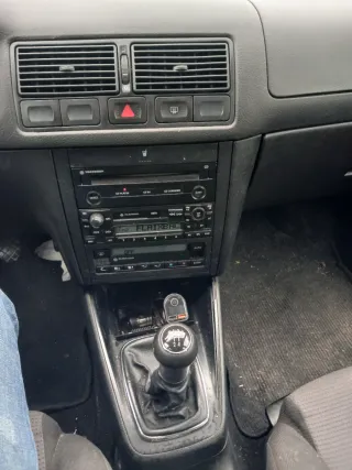 Volkswagen Golf 2002