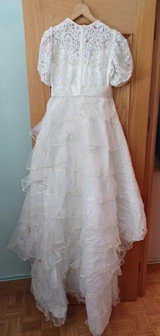 Vestido de Novia Blanco con Velo