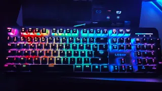 Teclado Mecánico Gamer LESHP RGB