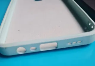 2 Fundas para móvil (negras y claras)