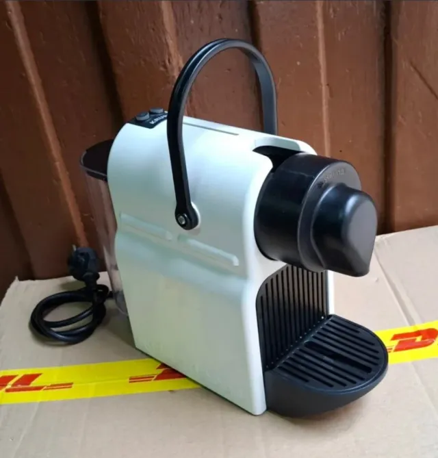 Cafetera Nespresso Krups Blanca