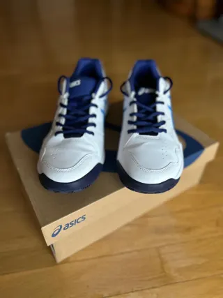Deportivas Asics chico blancas y azules