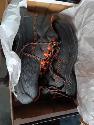 Botas de seguridad talla 39