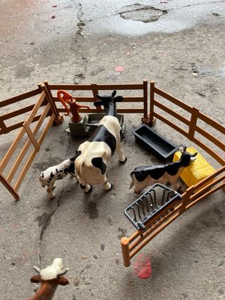 Juego de granja con animales y vallas