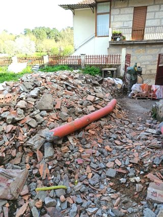 Últimos días. Se Regala.Escombros de obra