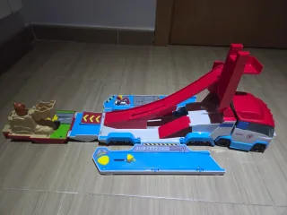 Camión Patrulla Canina