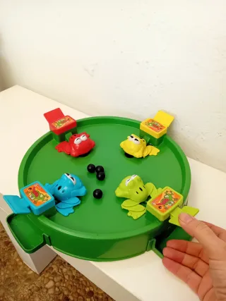 Juego Traga Bolas Ranas