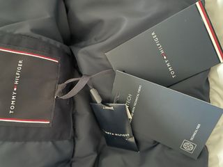 Chaqueta Tommy Hilfiger Azul Marino y Rojo