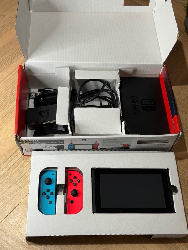 Nintendo Switch V2 (Batería Mejorada) + Caja