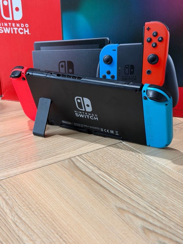 Nintendo Switch V2 (Batería Mejorada) + Caja
