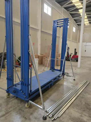 Andamio eléctrico con mando