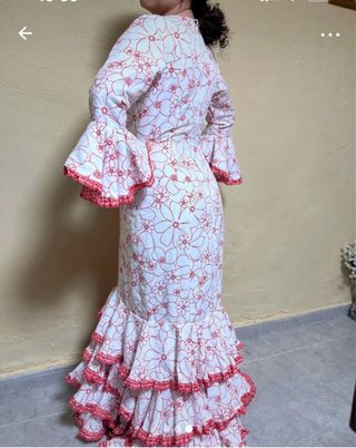 Traje Flamenca Volantes Flores