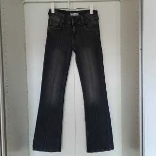 Pantalón vaquero negro Bershka T.36