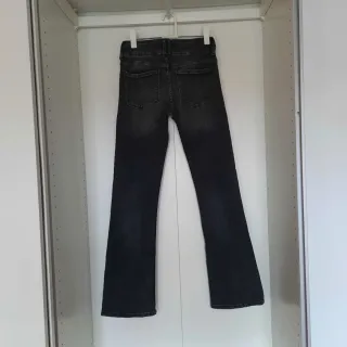 Pantalón vaquero negro Bershka T.36