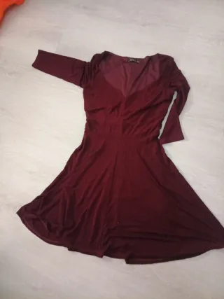 Vestiti 2€ scorrimento foto varie domande offerta