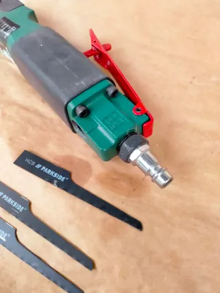 Mini sierra neumatica Parkside