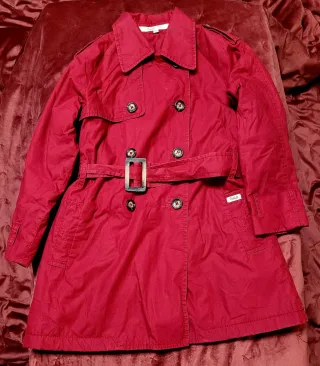 Gabardina burdeos niña talla 110/121