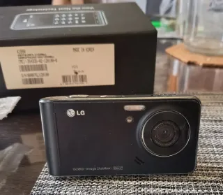 Teléfono LG KU990