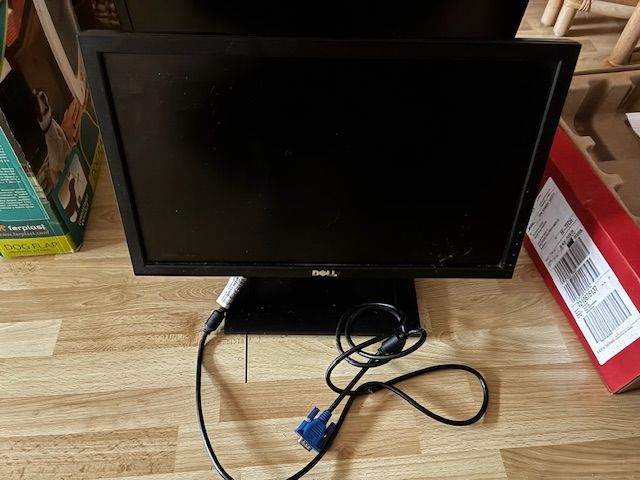 Pantalla Dell Negra