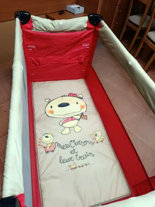 Cuna parque de viaje JANE con colchón.PLEGABLE