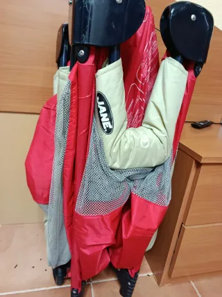 Cuna parque de viaje JANE con colchón.PLEGABLE