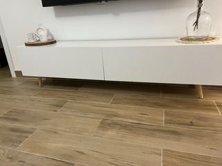 Mesa,4 Sillas Comedor mueble TV y mesa baja