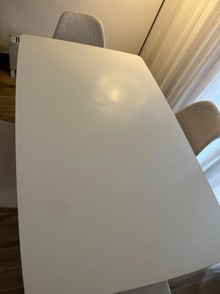 Mesa,4 Sillas Comedor mueble TV y mesa baja