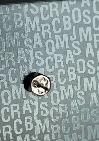 Pendientes Marc by Marc Jacobs cremallera plata