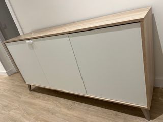 Aparador moderno blanco y madera