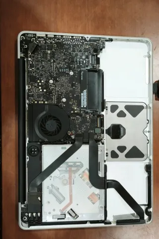 Macbook Pro 2012 placa frita. Con cargador.