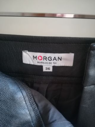 Falda Morgan negra botones laterales T.36