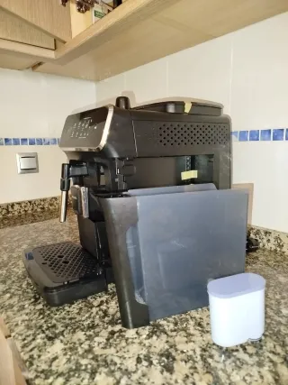 Cafetera Philips Serie 2200 Expreso Automática