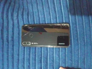 Huawei Y7P Negro (trasera rota)