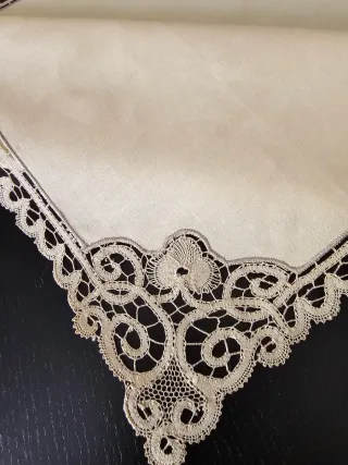 Centrino/sottopiatto in lino e Cantù