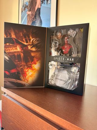 Spiderman Upgraded Suit Hot toy