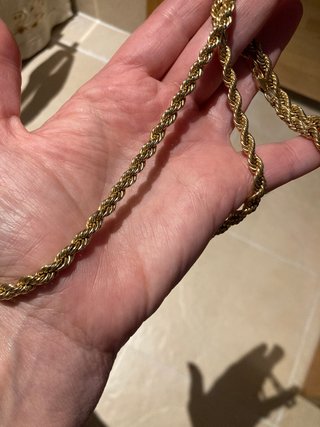 Cordón trenzado chapado en oro