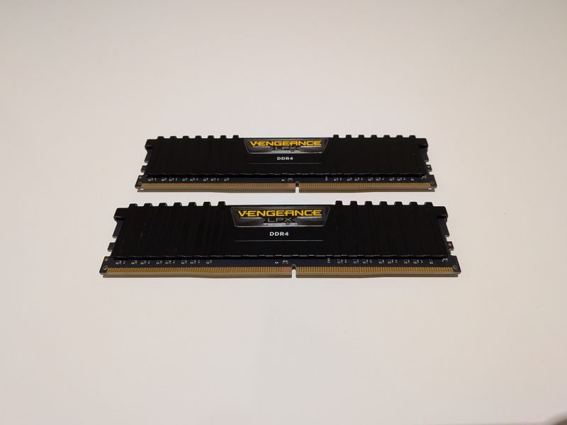 RAM Corsair Vengeance LPX 16 GB DDR4 3000 MHz