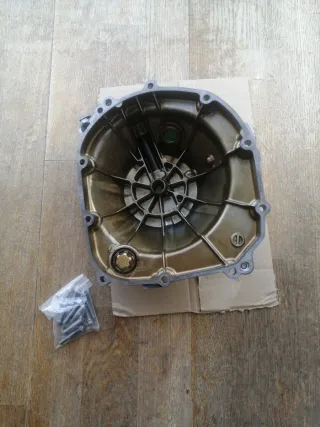 Tapa embrague Kawasaki Z900 2018