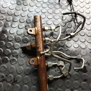 Rampa inyectores K9K Delphi